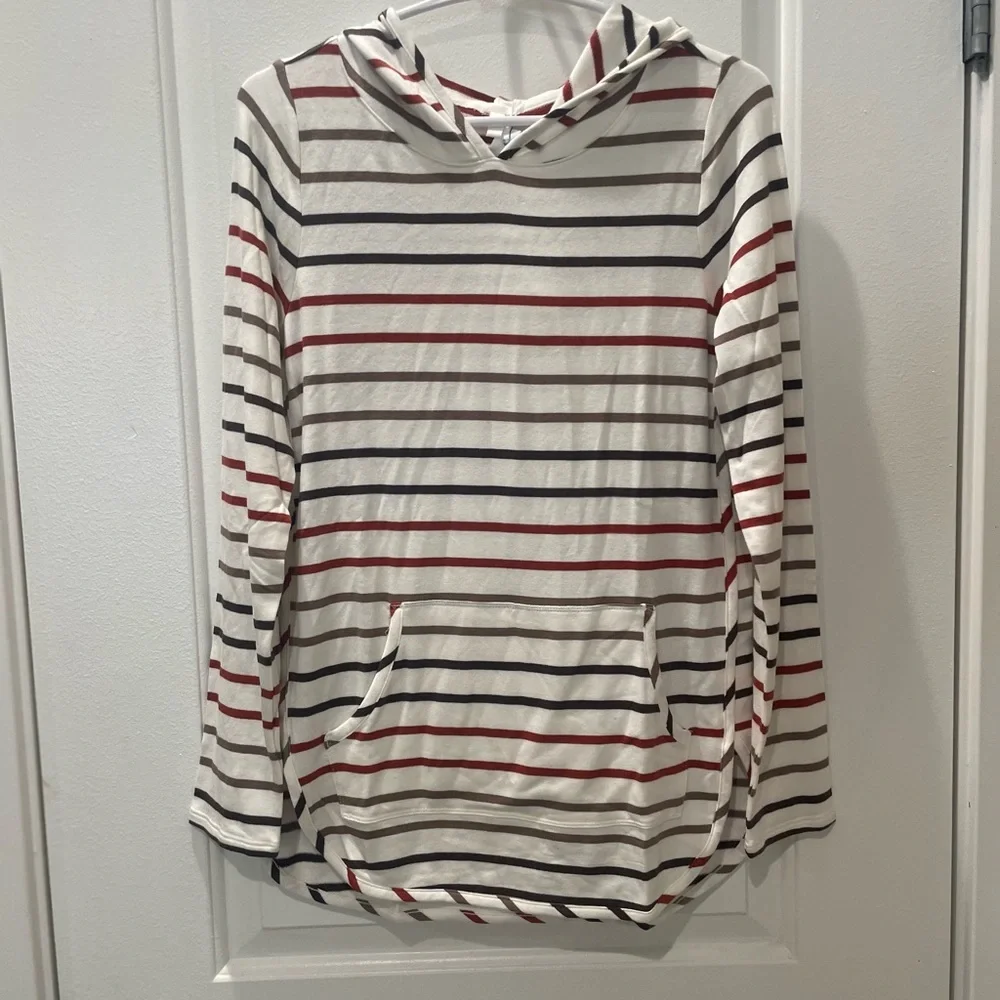 NEW… MARKET & SPRUCE Milania French Terry Curved Hem Hoodie - Picture 4 of 5